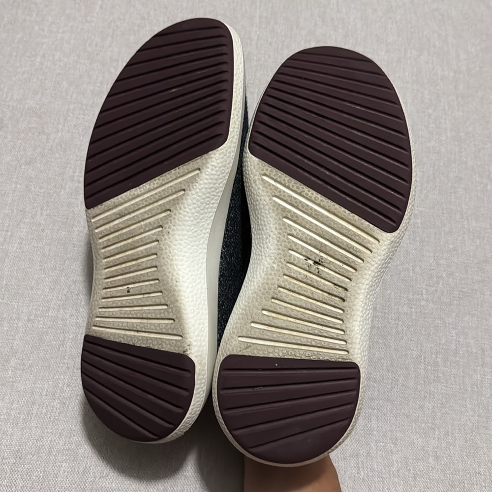 Wmns Allbirds Wool Runner Mizzle-Sz 9-Salt n Pepper Color-White Soles - Picture 11 of 15